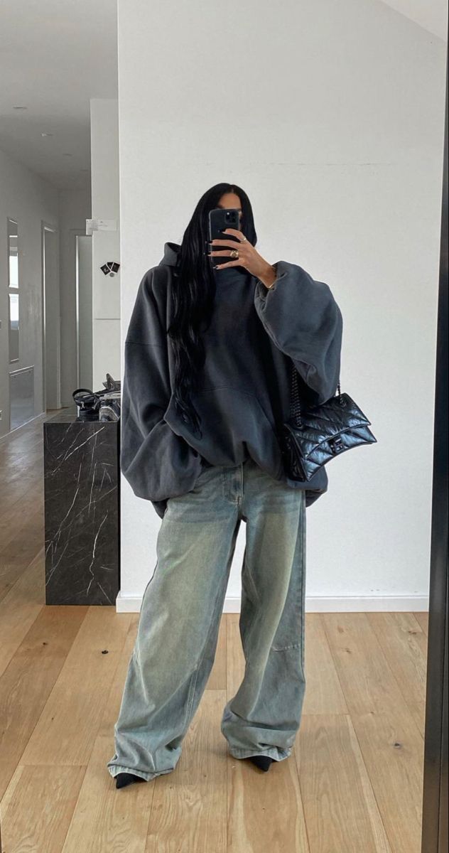 How To Style Baggy Jeans