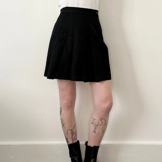 Vintage black Pretty Girl Pleated Skirt - womens 24" waist